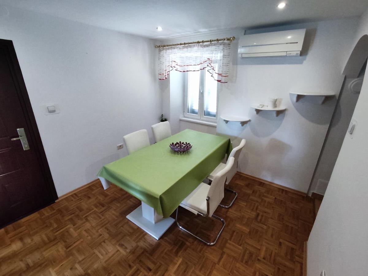 Silvo Apartments Копер Екстер'єр фото